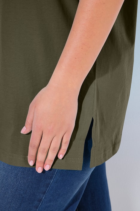 T-shirt coupe Relaxed Fit, décolleté en V et manches courtes