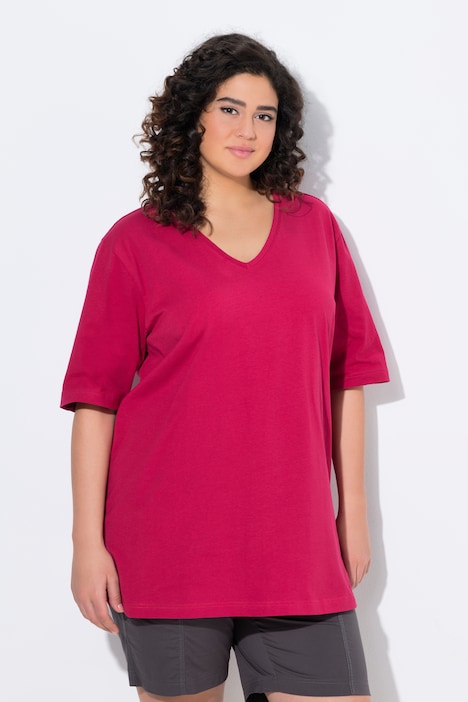 T-shirt dalle linee morbide con scollo a V e mezze maniche