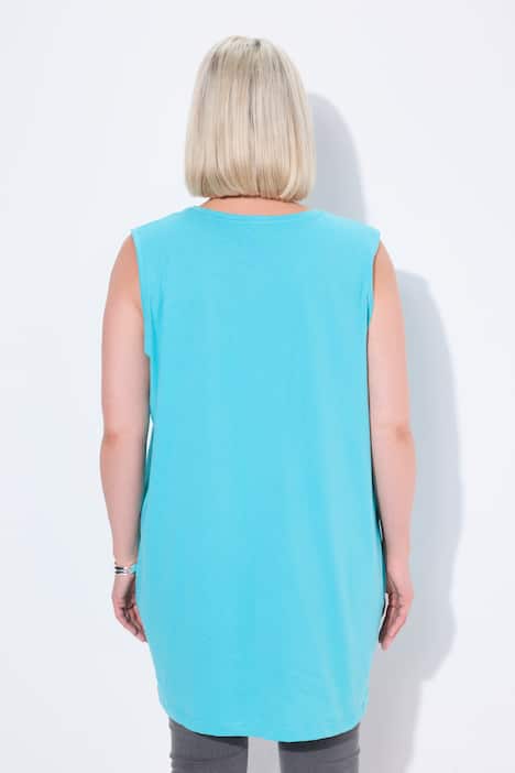 Top smanicato di cotone dalle linee morbide con scollo a V