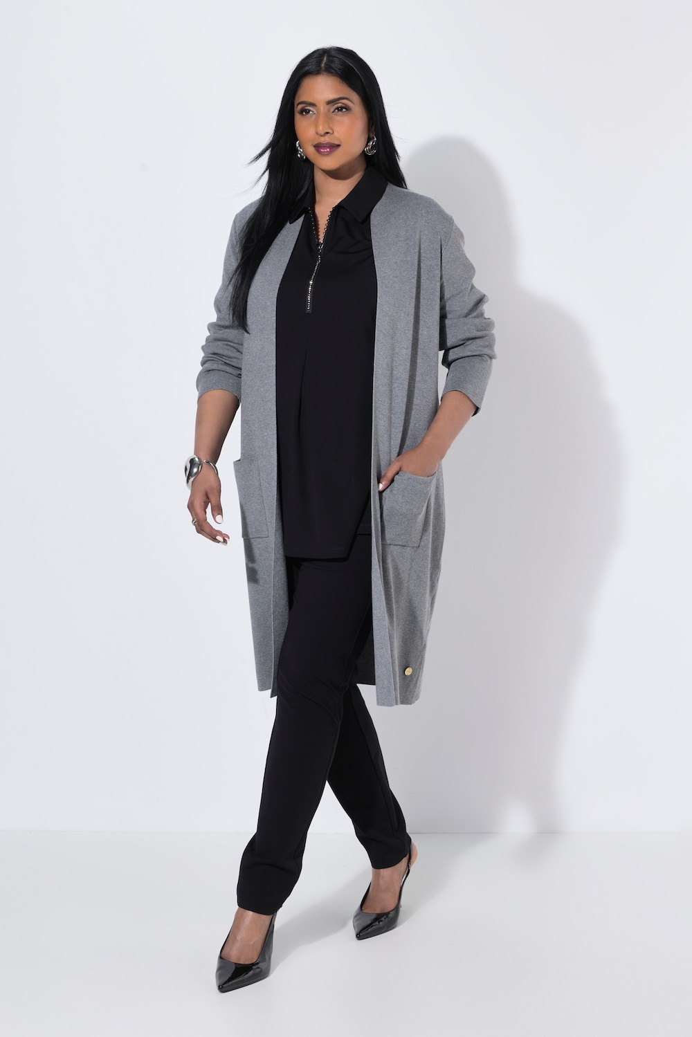 Strickjacke, lange, offene Form, Stehkragen, Langarm