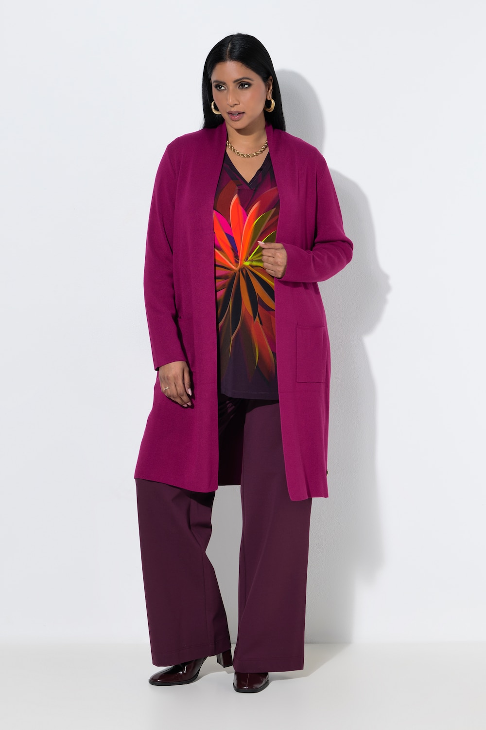 Strickjacke, lange, offene Form, Stehkragen, Langarm