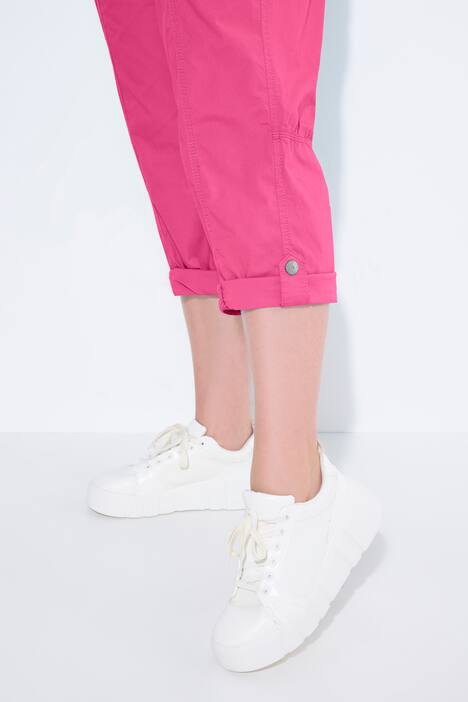 Pantalon cargo 7/8. Taille confortable, Attaches