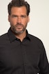 Chemise en tissu infroissable, collection Business. Coupe Modern Fit.