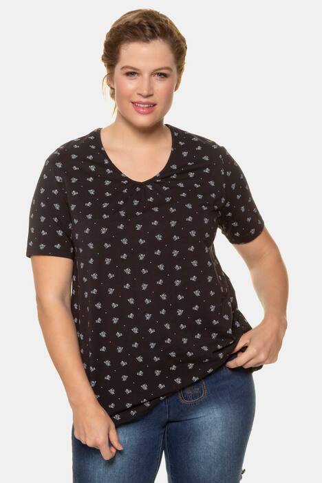 tiny shirts that stretch