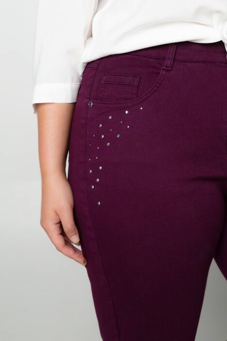 Jeans Mona, kürzer geschnitten, Glitzernieten