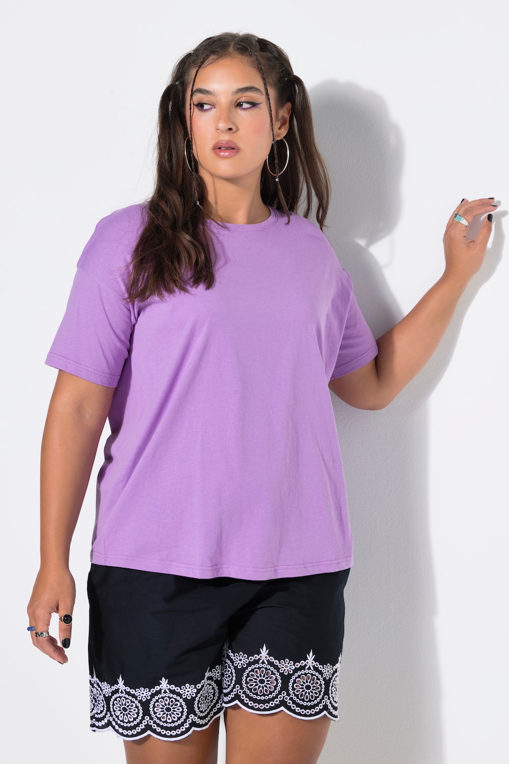 T-shirt, relaxed, basic, oversized schouders