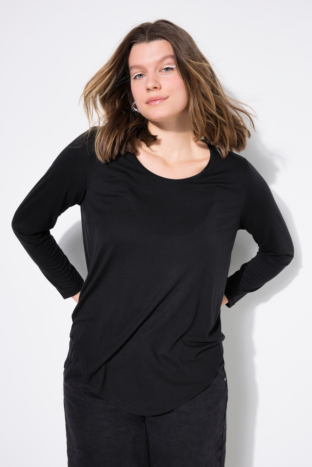 Große Größen Shirt, Damen, schwarz, Größe: 46/48, Polyester/Viskose, Studio Untold