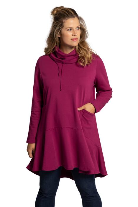 Svetr, dlouhý střih, rolákový límec, volánový lem, vzadu delší