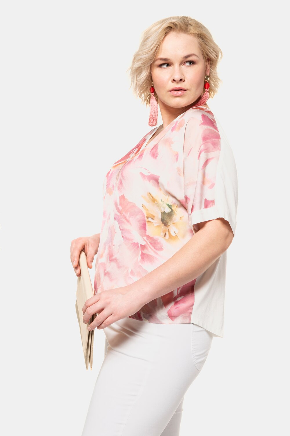 Plus Size Mixed Fabric Floral V-Neck Short Sleeve Top, Woman, beige, size: 24/26, polyester/viscose, Ulla Popken