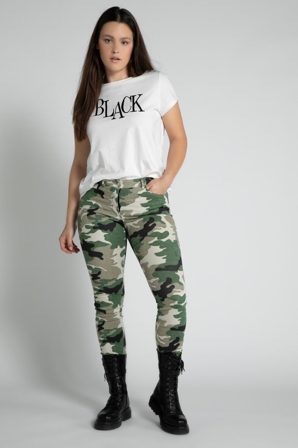 Plus Size Camo Print Stretch Skinny Jeans, Woman, green, size: 18, cotton, Studio Untold