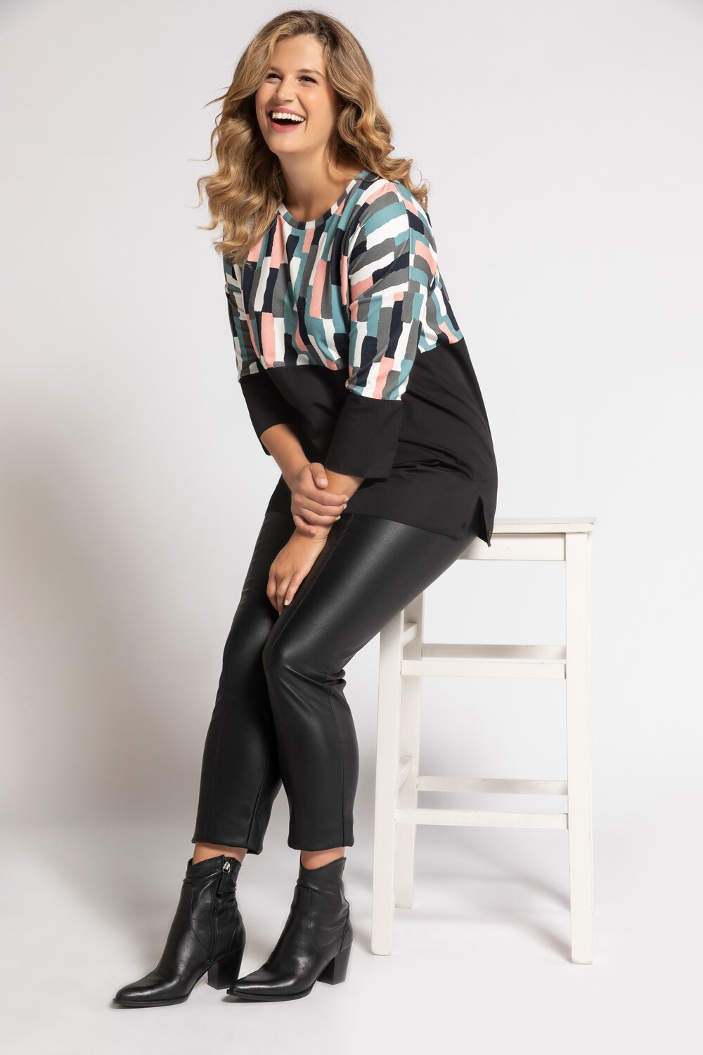 Grote Maten sweatshirt, Dames, zwart, Maat: 50/52, Katoen/Viscose, Ulla Popken Grote Maten sweatshirt, Dames, zwart, Maat: 50/52, Katoen/Viscose, Ulla Popken