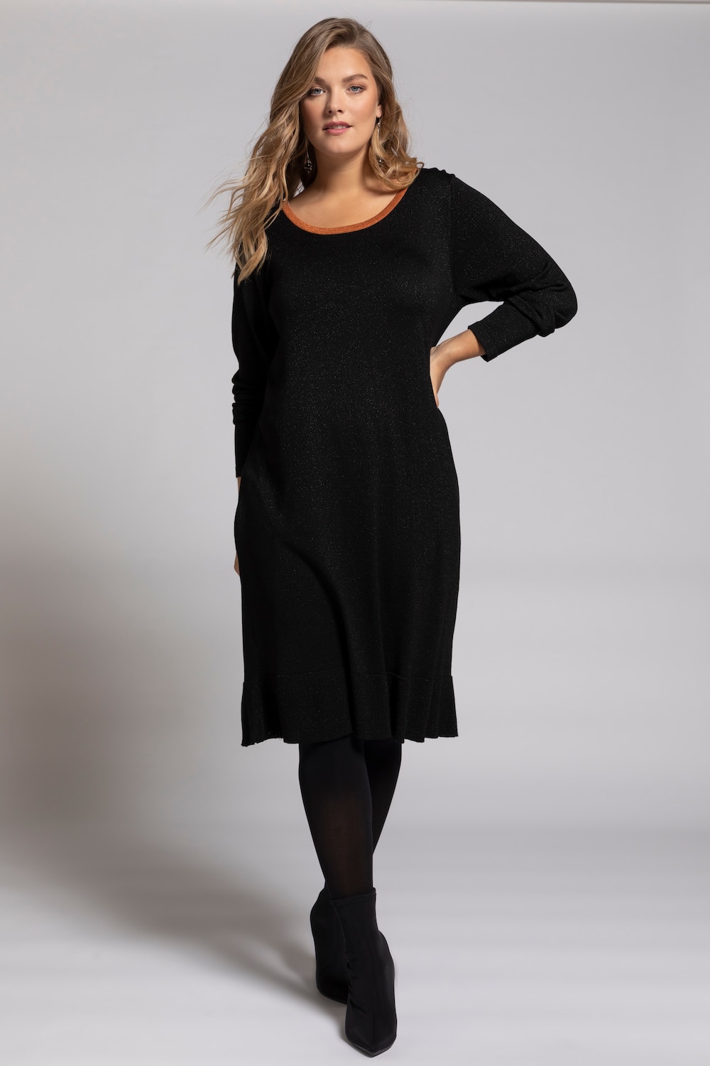 Plus Size Glitter Effect Contrast Round Neck Sweater Dress, Woman, black, size: 24/26, viscose/metallic fibers/synthetic fibers, Ulla Popken