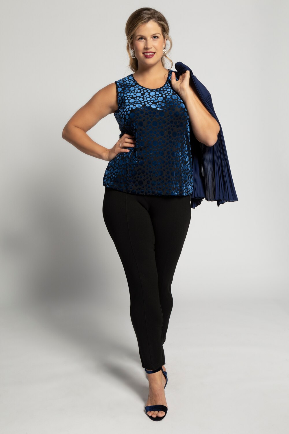 Grote Maten fluwelen top, Dames, blauw, Maat: 46/48, Viscose/Polyester/Synthetische vezels, Ulla Pop Grote Maten fluwelen top, Dames, blauw, Maat: 46/48, Viscose/Polyester/Synthetische vezels, Ulla Pop