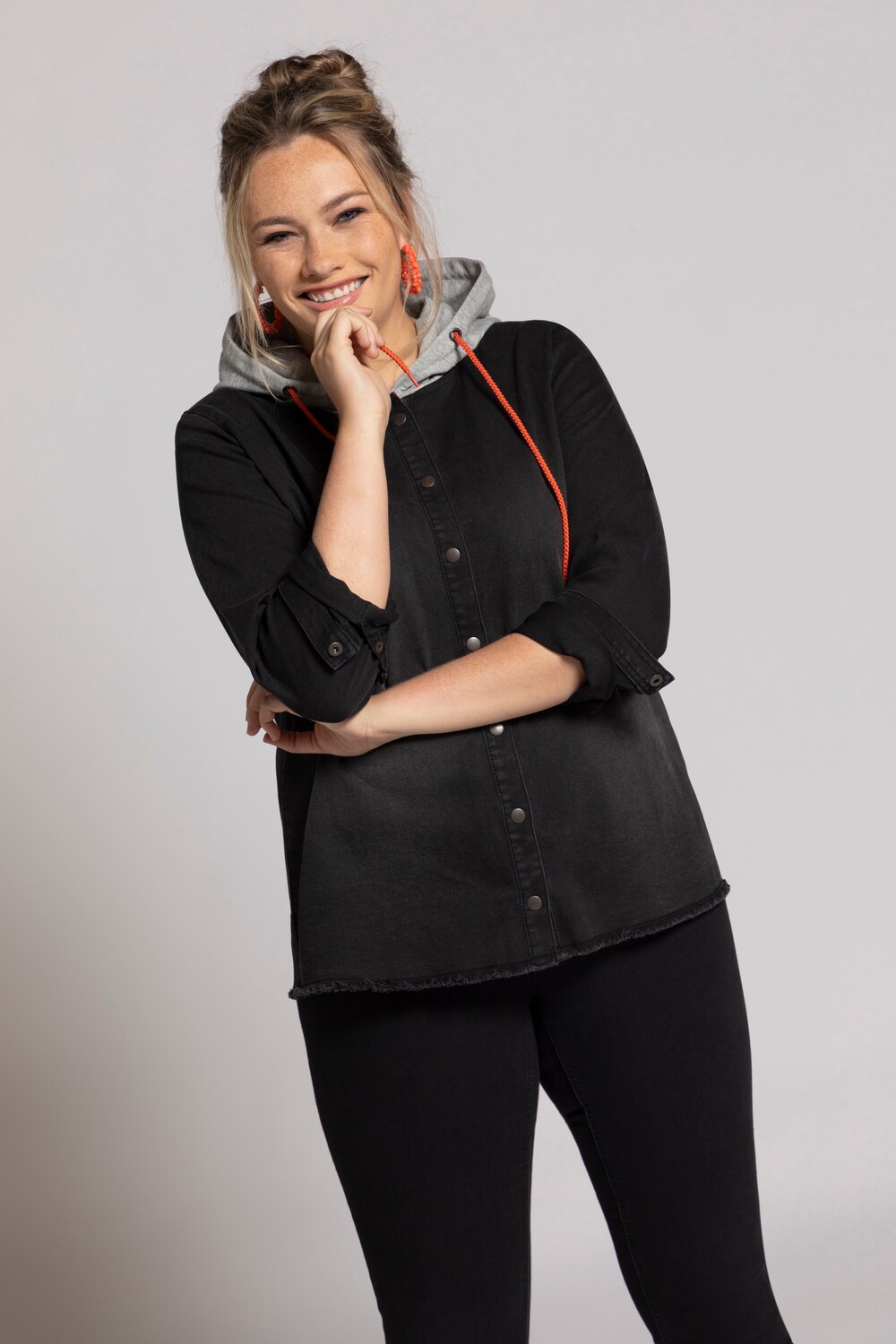 Grote Maten Jeansoverhemd, Dames, zwart, Maat: 54/56, Katoen/Polyester, Ulla Popken Grote Maten Jeansoverhemd, Dames, zwart, Maat: 54/56, Katoen/Polyester, Ulla Popken