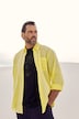Chemise en lin mélangé. Manches longues et col à pointes boutonnées - coupe Modern Fit