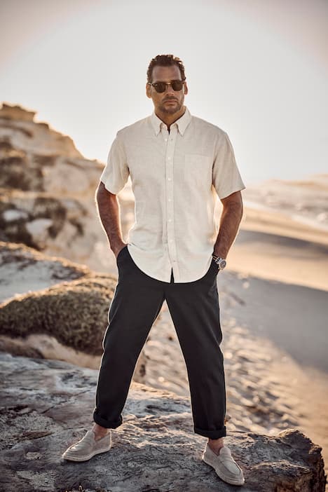 Koszula JP1880, rękaw 1/2, mieszanka lnu, kołnierzyk z guzikami, nowoczesny krój, do rozm. 8 XL