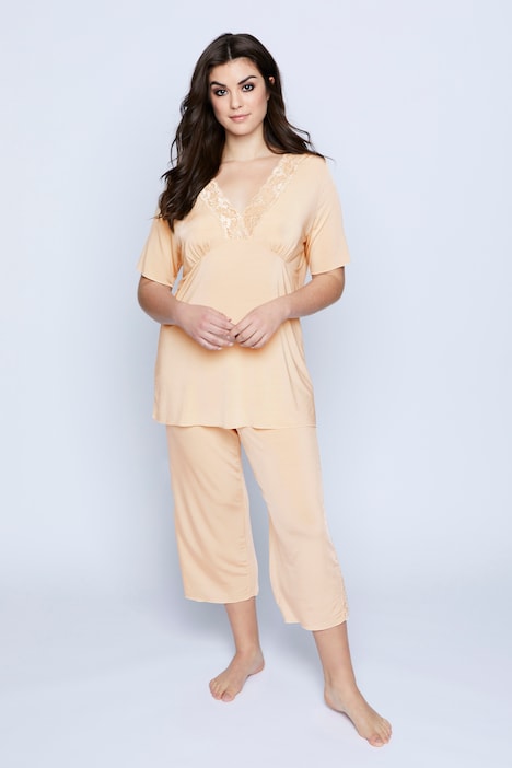 Whitney Knuppel Literatuur pyjama, tweedelig, V-hals, kant, 3/4-broek | Pyjama's | Nachtmode