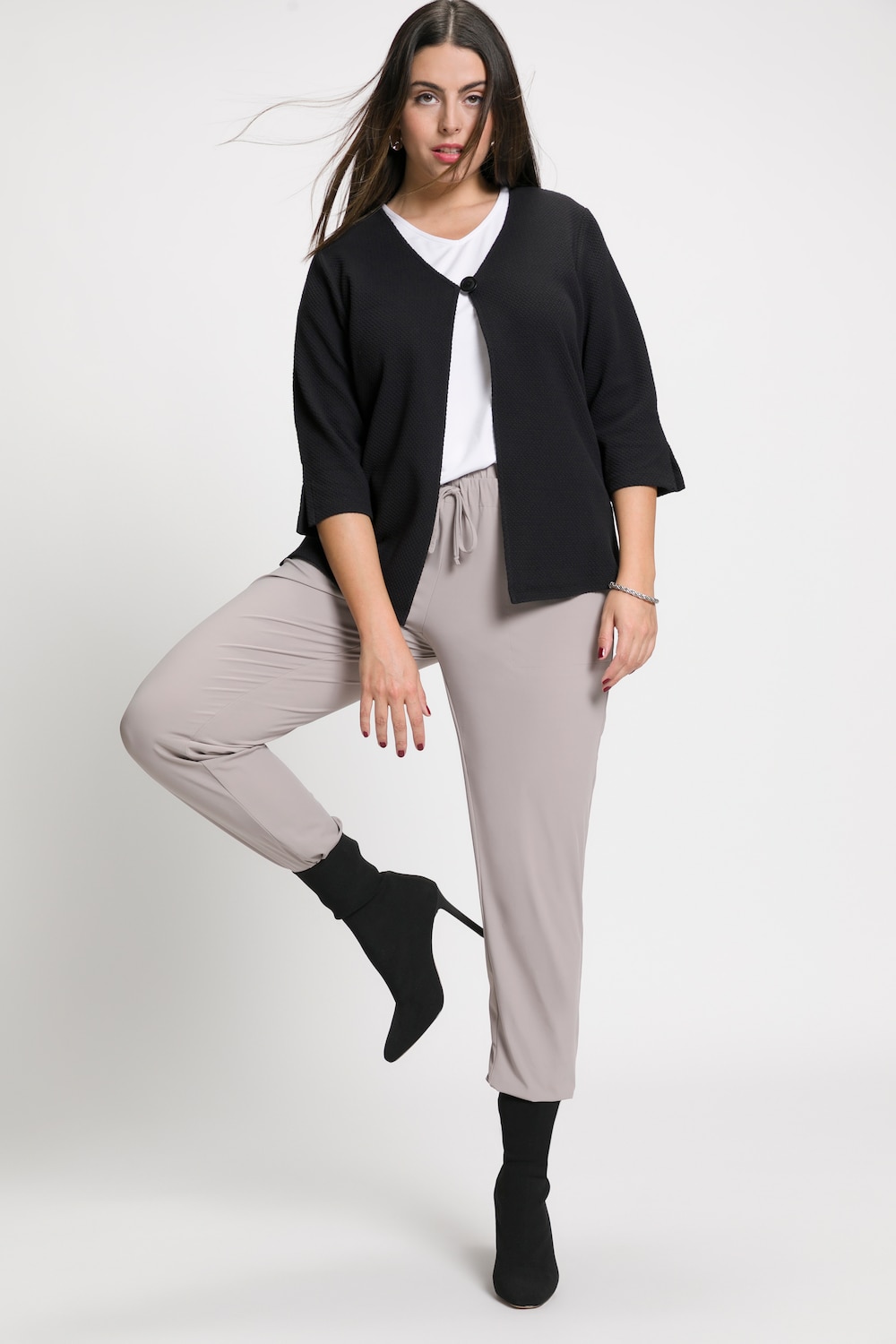 Plus Size Fine Texture V-Neck Stretch Sweatshirt, Woman, black, size: 16/18, cotton/polyester, Ulla Popken