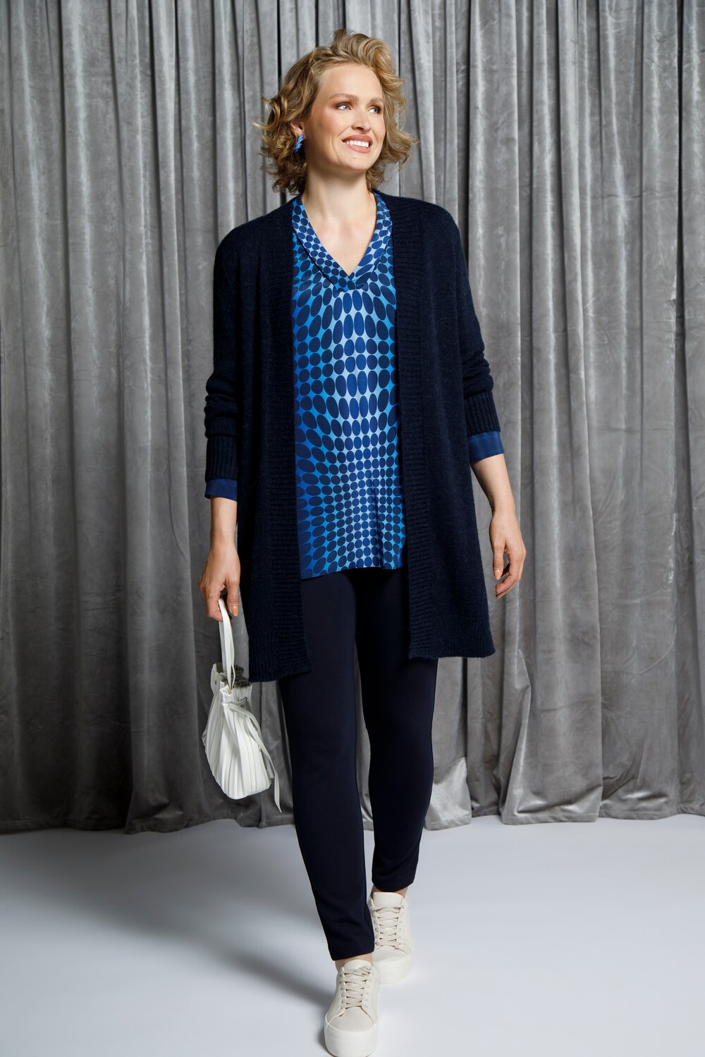 Grote Maten vest, Dames, blauw, Maat: 46/48, Synthetische vezels/Wol, Ulla Popken Grote Maten vest, Dames, blauw, Maat: 46/48, Synthetische vezels/Wol, Ulla Popken