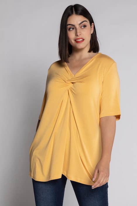 Maglia di piqué con modal con drappeggio, mezze maniche e scollo a V