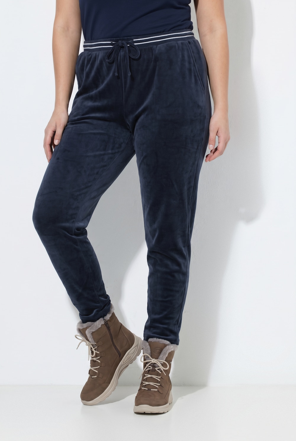 fluwelen joggingbroek, glanzende naad, zakken