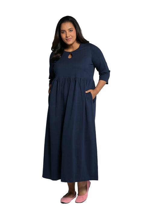 Maxi šaty, výstřih s rozparkem, princesový šev, 3/4 rukávy