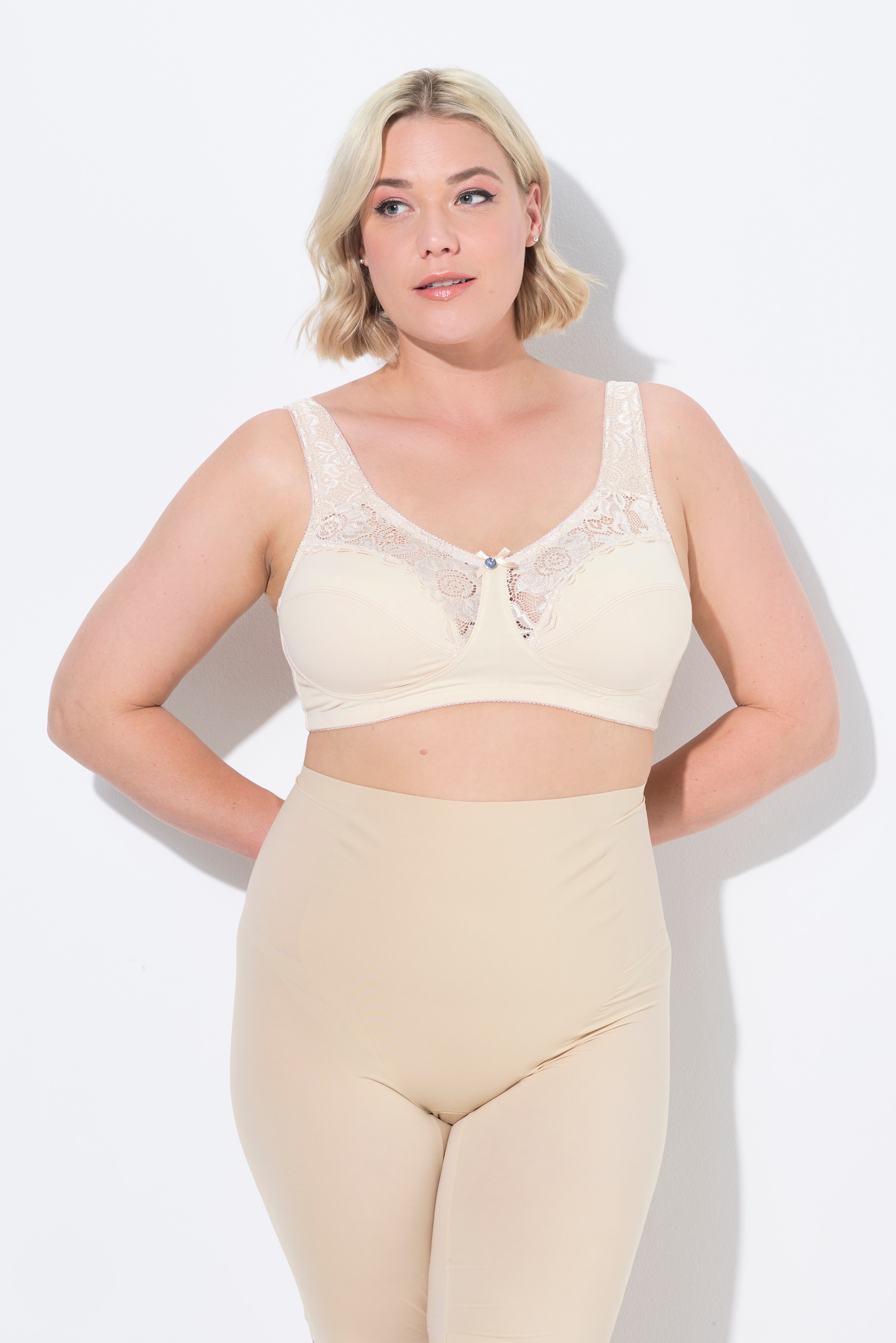 Ulla Popken Damen große Größen Entlastungs BH Spitze ohne Bügel Cup C E 800619