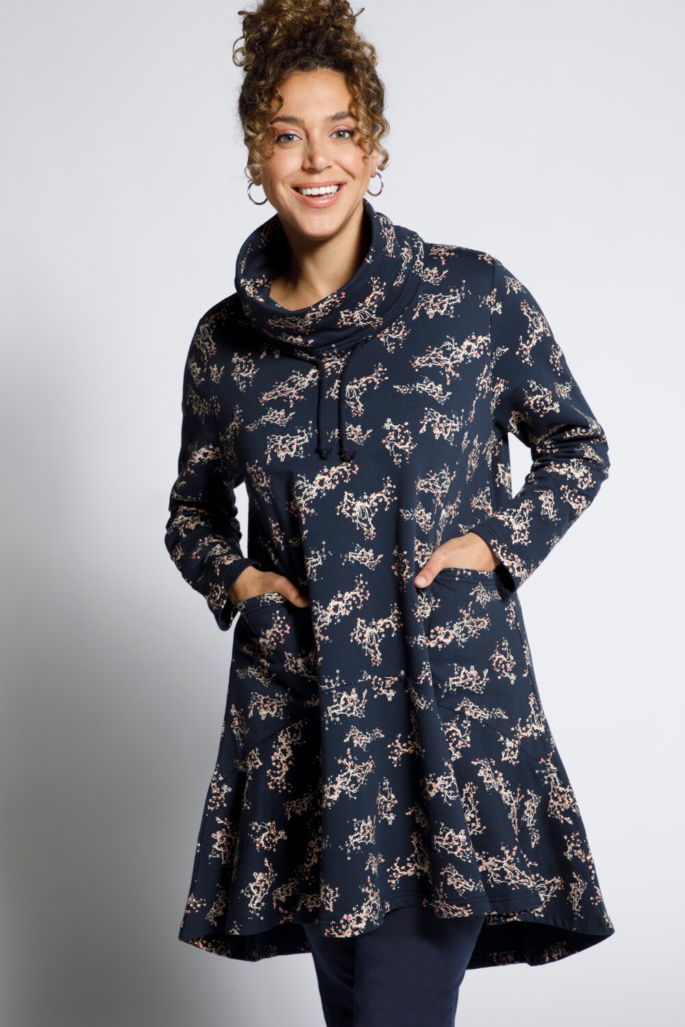Grote Maten longline sweater, Dames, blauw, Maat: 50/52, Katoen, Ulla Popken Grote Maten longline sweater, Dames, blauw, Maat: 50/52, Katoen, Ulla Popken