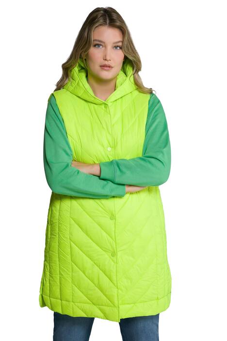 Dlouhá prošívaná vesta, kapuce, pantentní knoflíky, bez rukávů