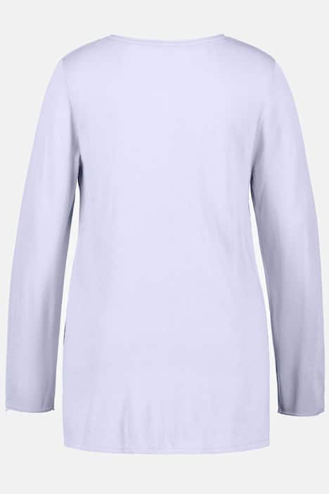 Pulower z ozdobnymi szwami