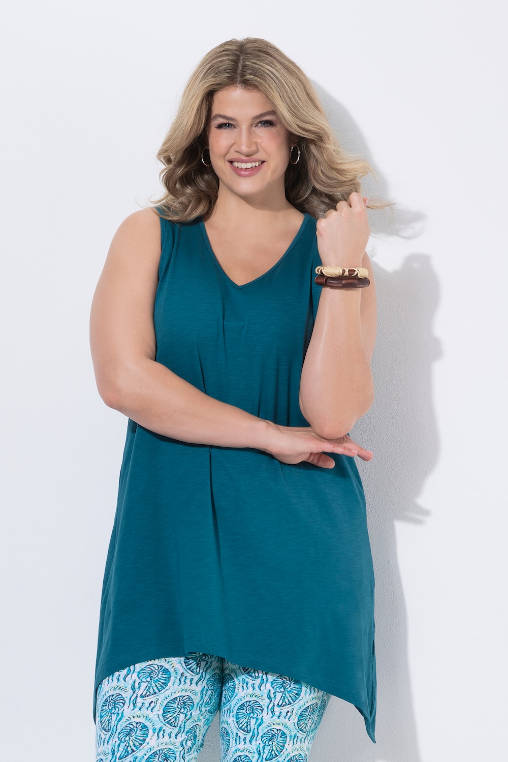 Lang topp, spisskant, A-linje, V-hals, økobomull