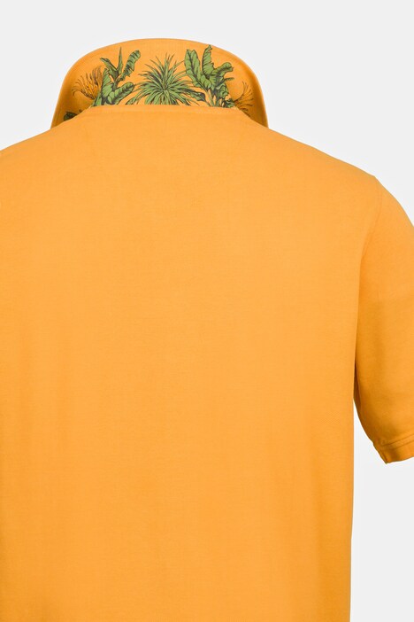 Pikeepaita, lyhyet hihat, pikeekangasta, kontrastiväriä pikeekauluksessa, brodeerauksia