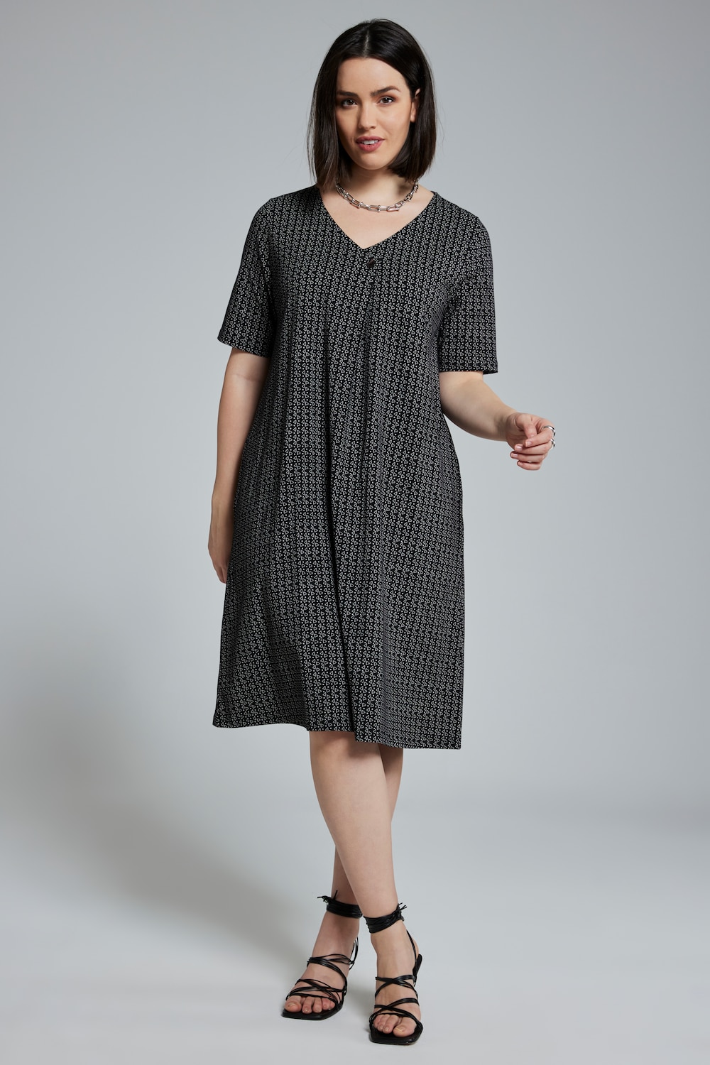 Plus Size Graphic Triangle V-Neck Stretch Cotton Knit Dress, Woman, black, size: 20/22, cotton, Ulla Popken