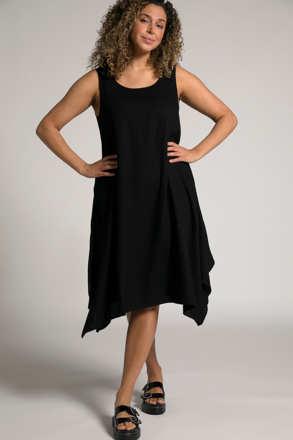 Plus Size Lace Back Pointed Hem Round Neck Linen Blend Tank Dress, Woman, black, size: 20/22, linen/viscose, Ulla Popken