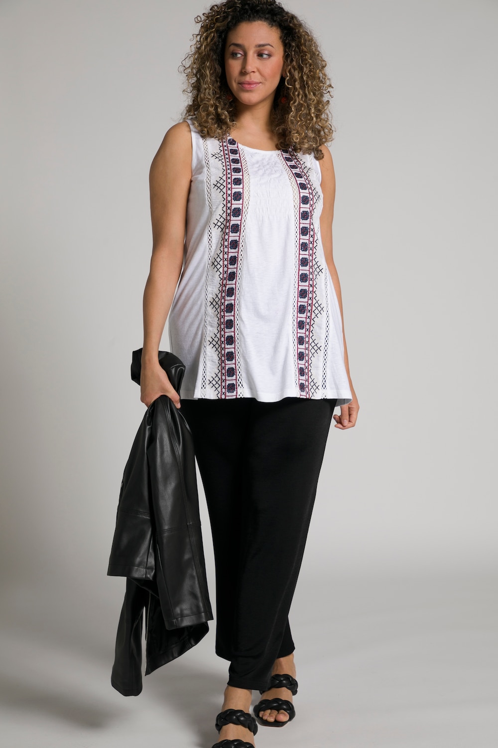 Plus Size Charming Details Embroidery Cotton Knit Tank, Woman, white, size: 16/18, cotton, Ulla Popken