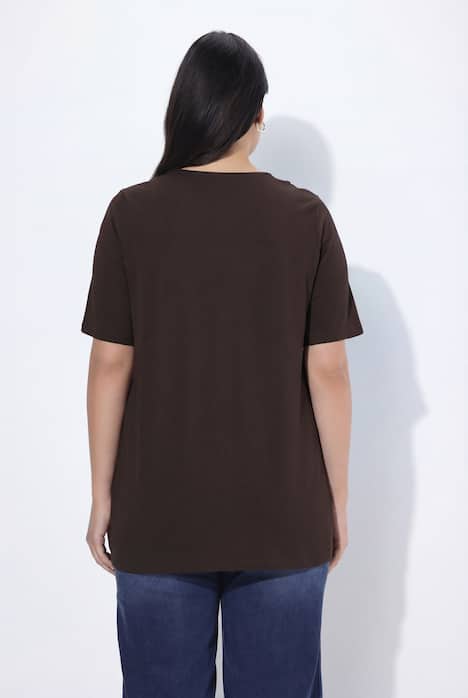 T-shirt manches courtes et col tunisien, coupe évasée