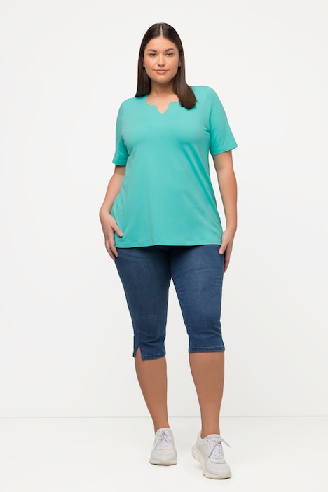 Essential Notch Neck Stretch Tee