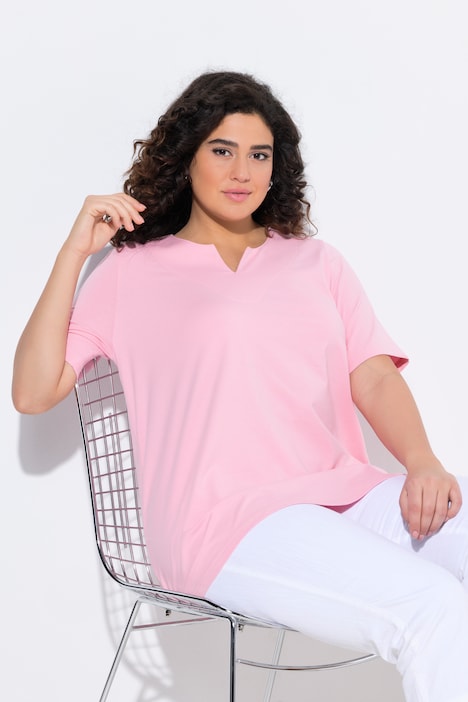 Essential Notch Neck Stretch Tee