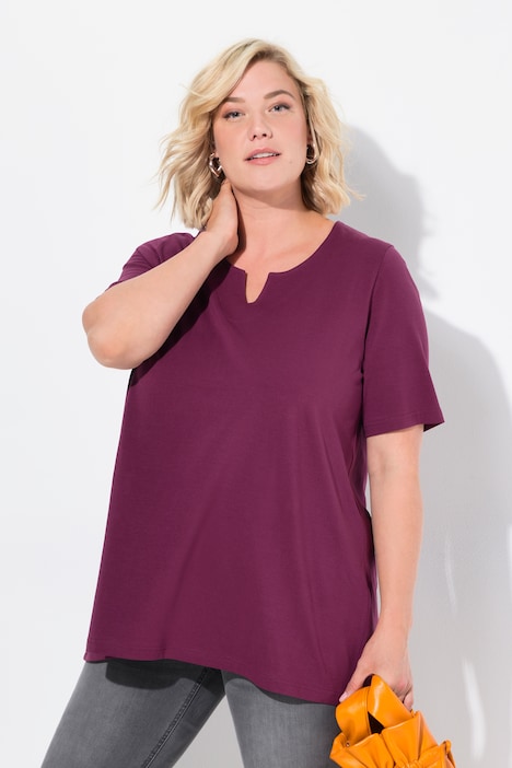 Essential Notch Neck Stretch Tee