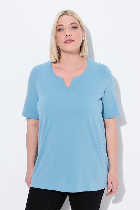 Essential Notch Neck Stretch Tee