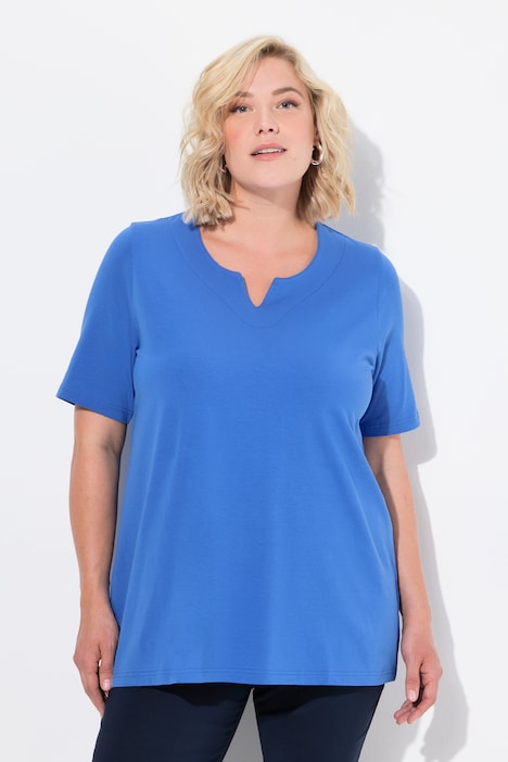 Essential Notch Neck Stretch Tee