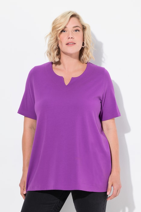 Essential Notch Neck Stretch Tee