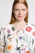 Tunica con fiori, scollo a girocollo e maniche a 3/4