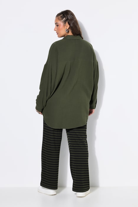 Chemisier en mousseline, oversize. Col classique, manches longues