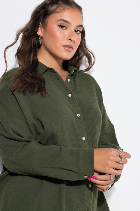 Chemisier en mousseline, oversize. Col classique, manches longues