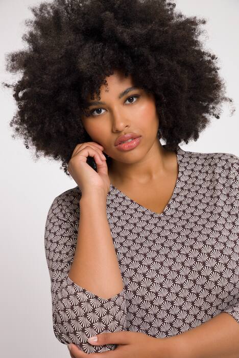 T-shirt ze stójką i dekoltem w szpic, rękaw 3/4