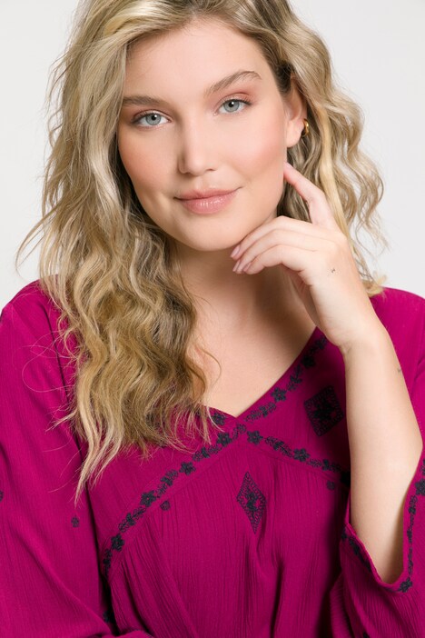 Túnica, bordado, escote de pico en V, manga 3/4