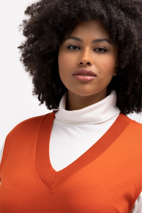 Essential V-Neck Sweater Vest