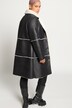 Cappotto invernale effetto shearling dal taglio svasato con similpelle, pelliccia sintetica e revers