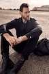 Chemise à poignets mousquetaires#, manches longues. Boutons de manchettes. Col Kent. Coupe Modern Fit.